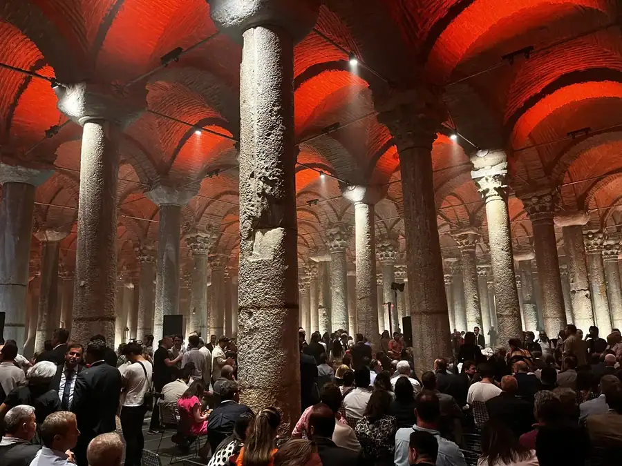 Basilica Cistern · UNESCO · The project · live