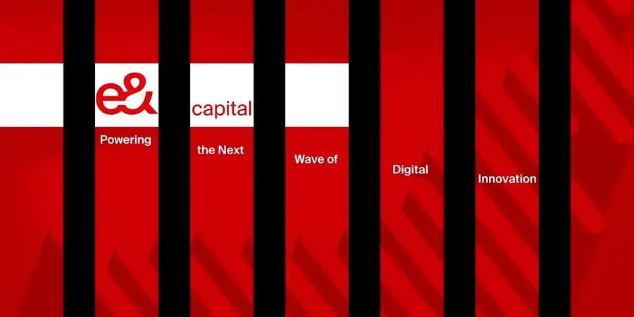 e& capital · kinetic LED content · Delivered content