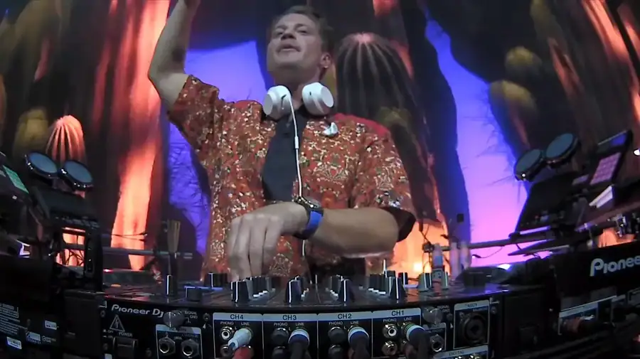Kygo · live visuals · The project · live