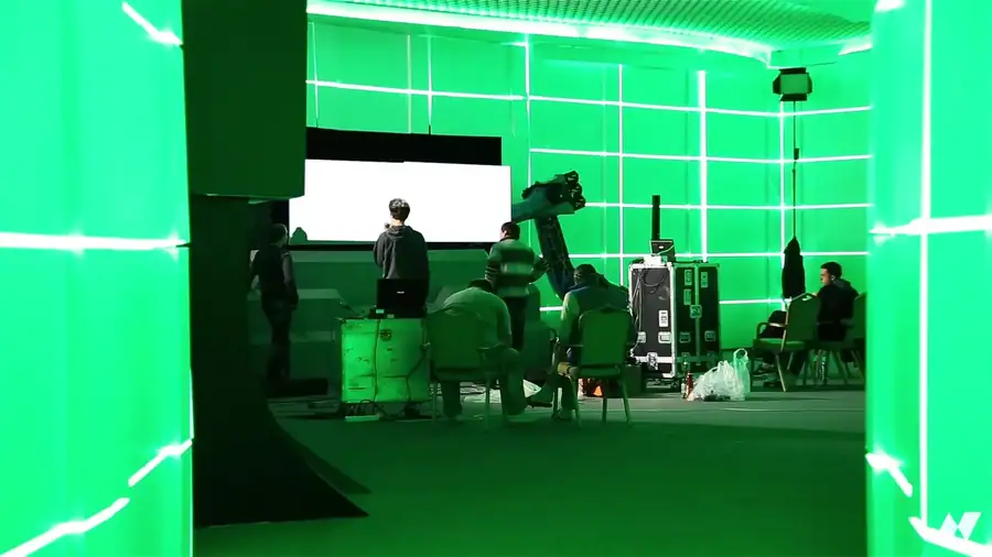 Transformation Forum · screens on robots · Build-up, programming and rehearsal